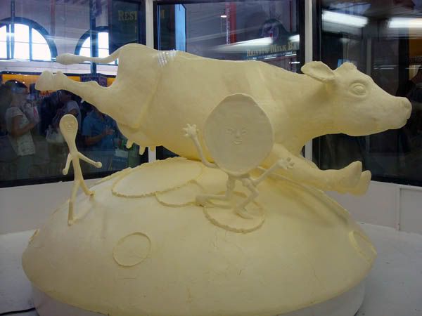 ButterSculpture.jpg wacky butter sculpture image chevio92