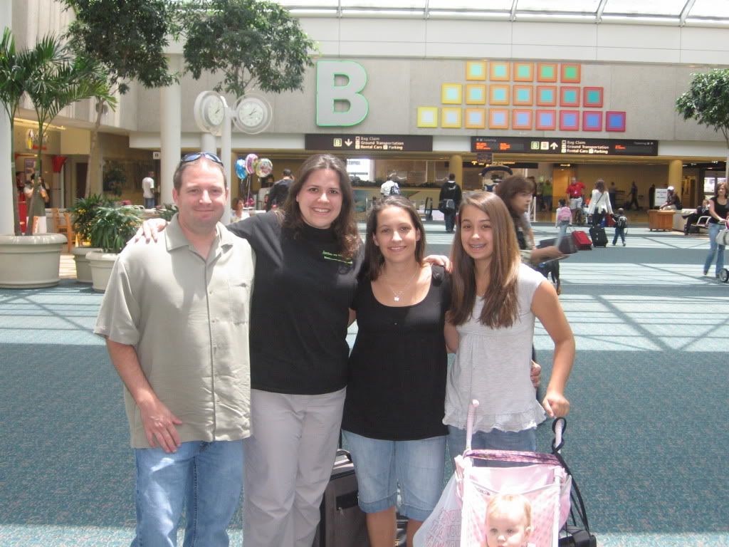 Jon, me, Julie, Alysha, and Shayla at the airport