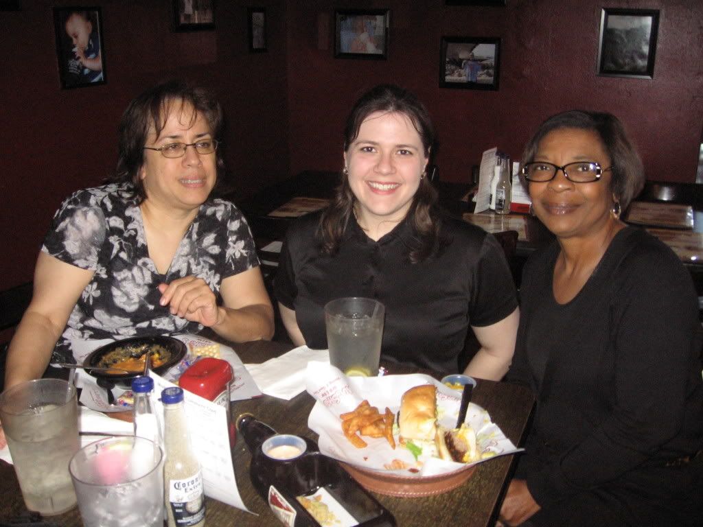 Virginia, me, and Annie at Mugshots