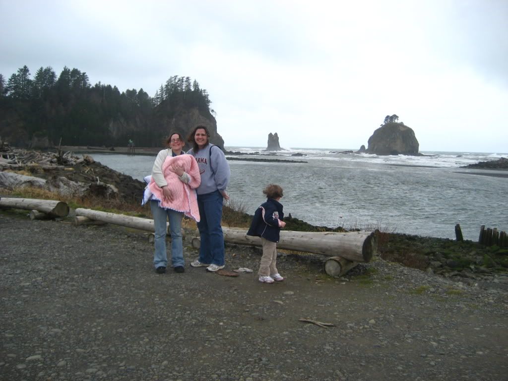 Christina, me, and the girls at La Push's FIrst Beach