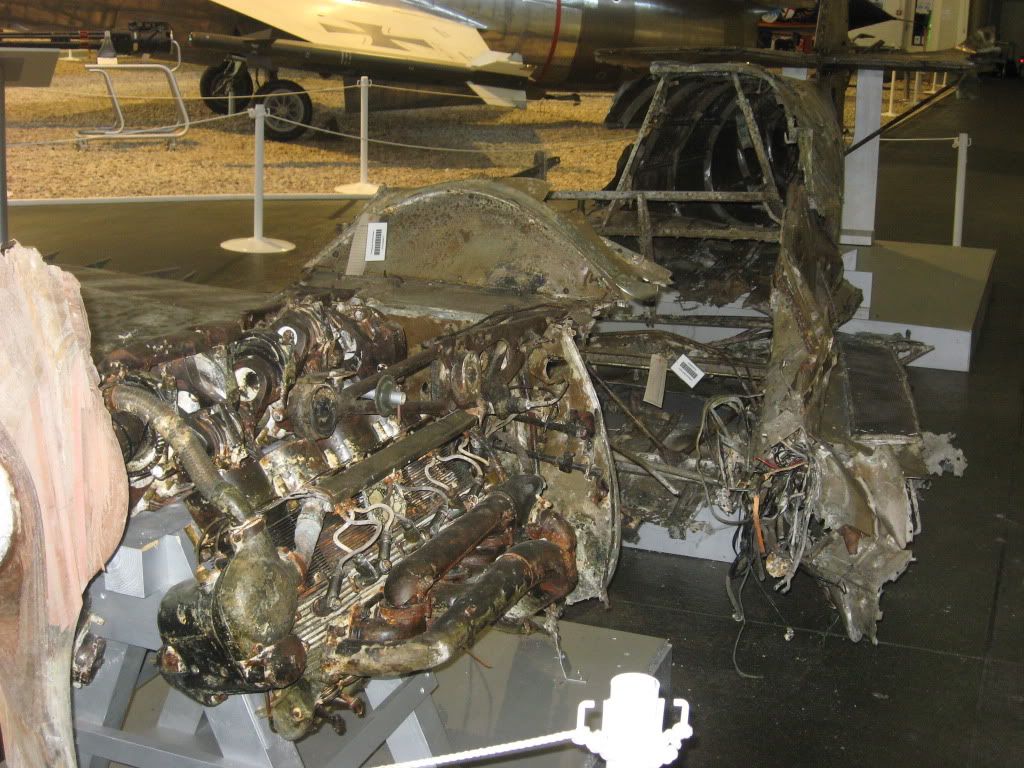 http://i281.photobucket.com/albums/kk208/michaelmlerg/Luftwaffenmuseum%20Berlin-Gatow/IMG_2117.jpg