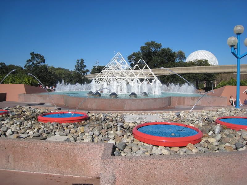 Disneyworld2008PopCentury277.jpg