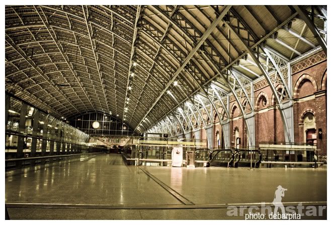 St. Pancras,St. Pancras International,Eurostar,London,London Buildings,Victorian Architecture,Midland Railway Company,William Barlow