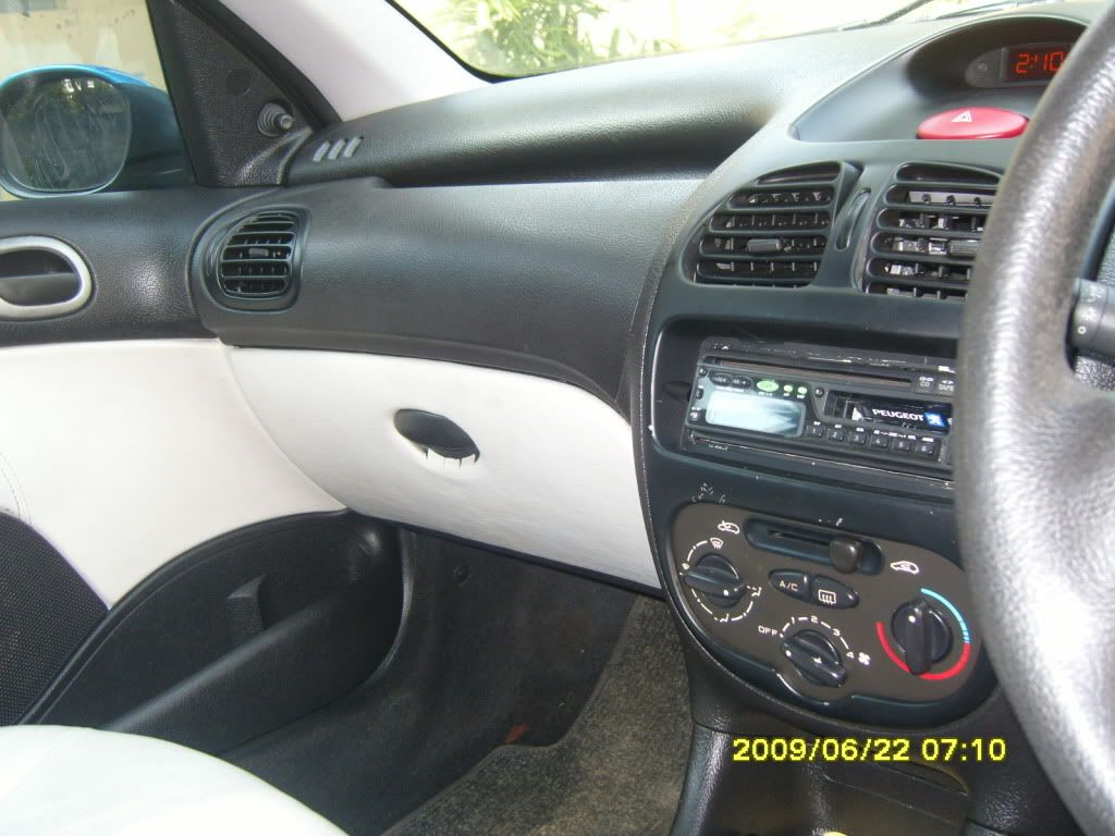 JUAL PEUGEOT 206 M T BIRU METALIK MULUS BANGET 65 Jt NETTSOLD