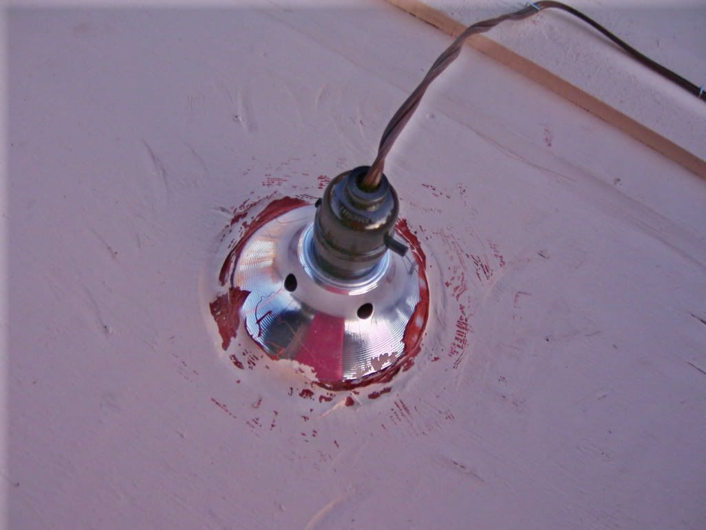 Lamp with silicon