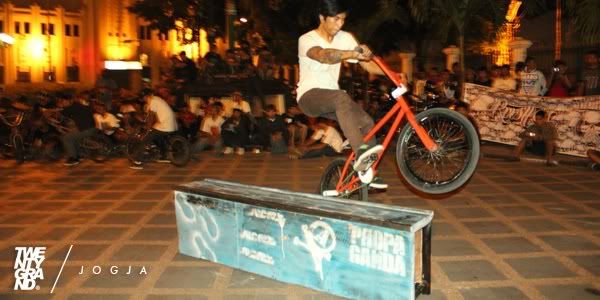 Kopet doing icepick grind